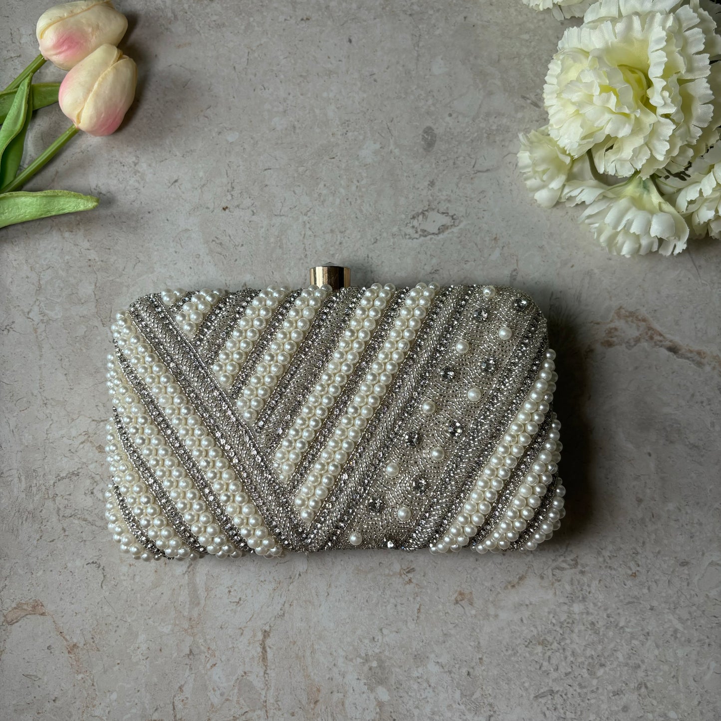 Tanu Pearl Clutch - Silver