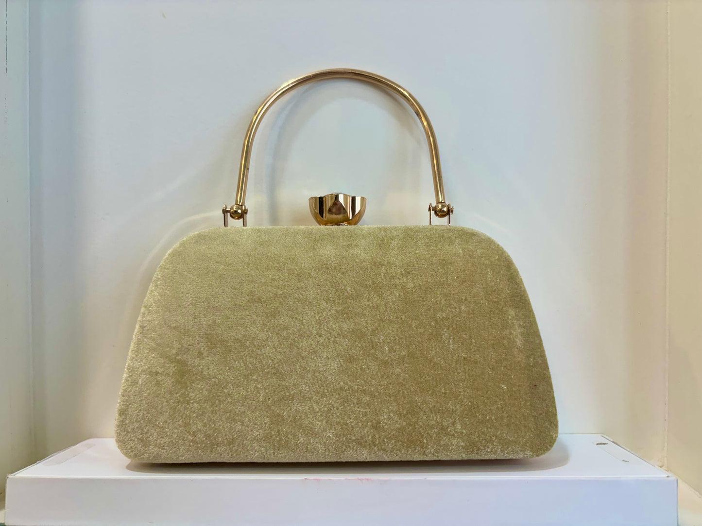 Babita Motif Handle Clutch - Golden