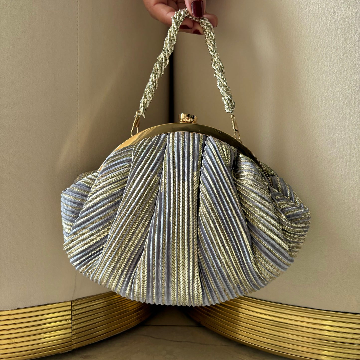 Nidhi Shaded Batua - Grey
